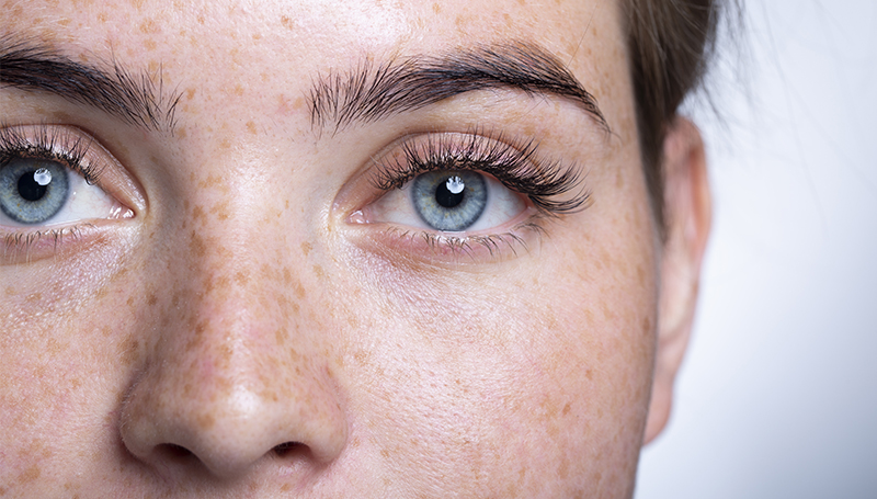 Perfekte Wimpern mit Zola Lamination – Jetzt bei LashLink entdecken!