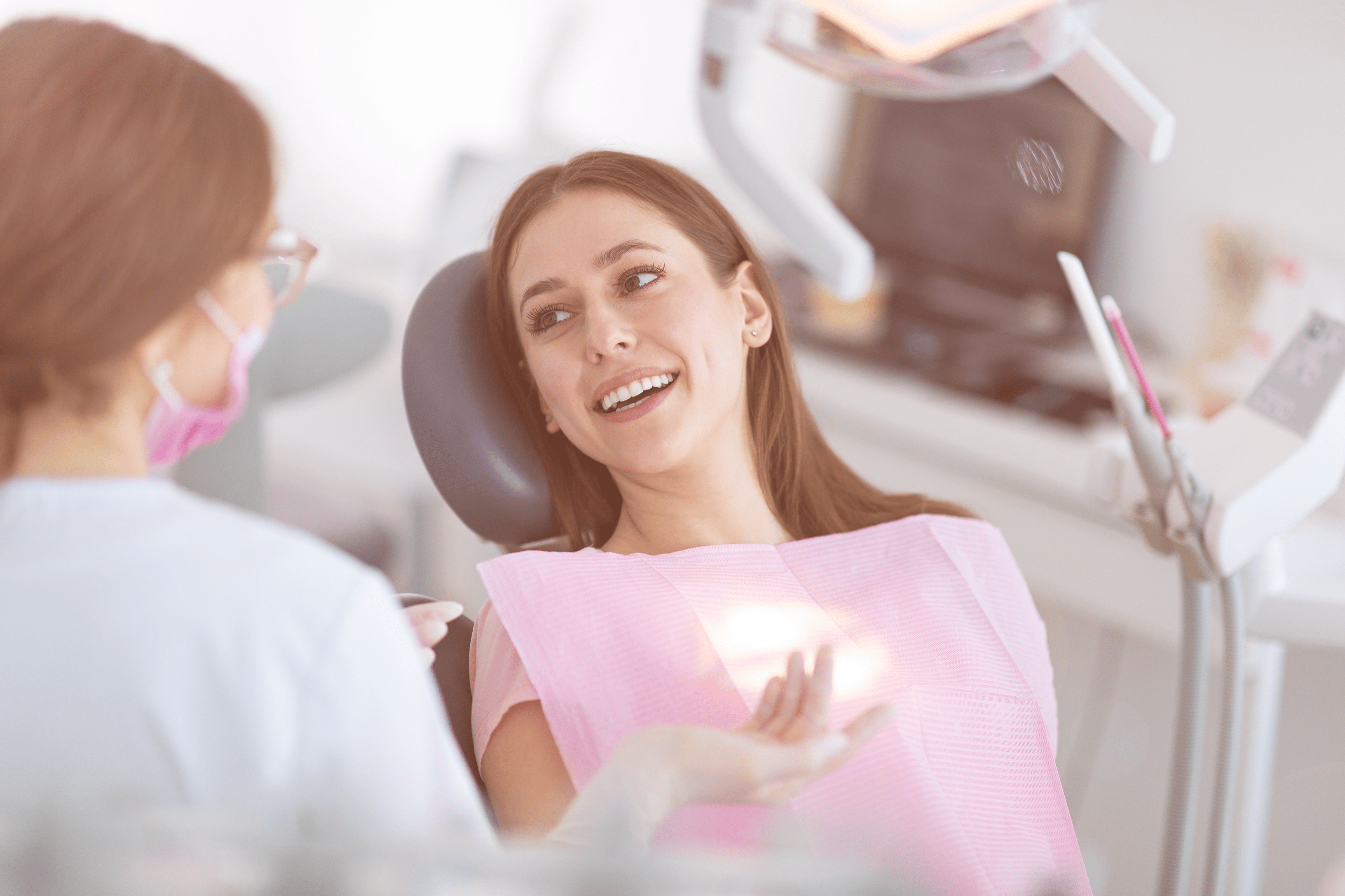 Vertrauen Sie auf die jahrelange Expertise von Zahnarzt Zürich bei Zahnimplantaten und ästhetischen Lösungen